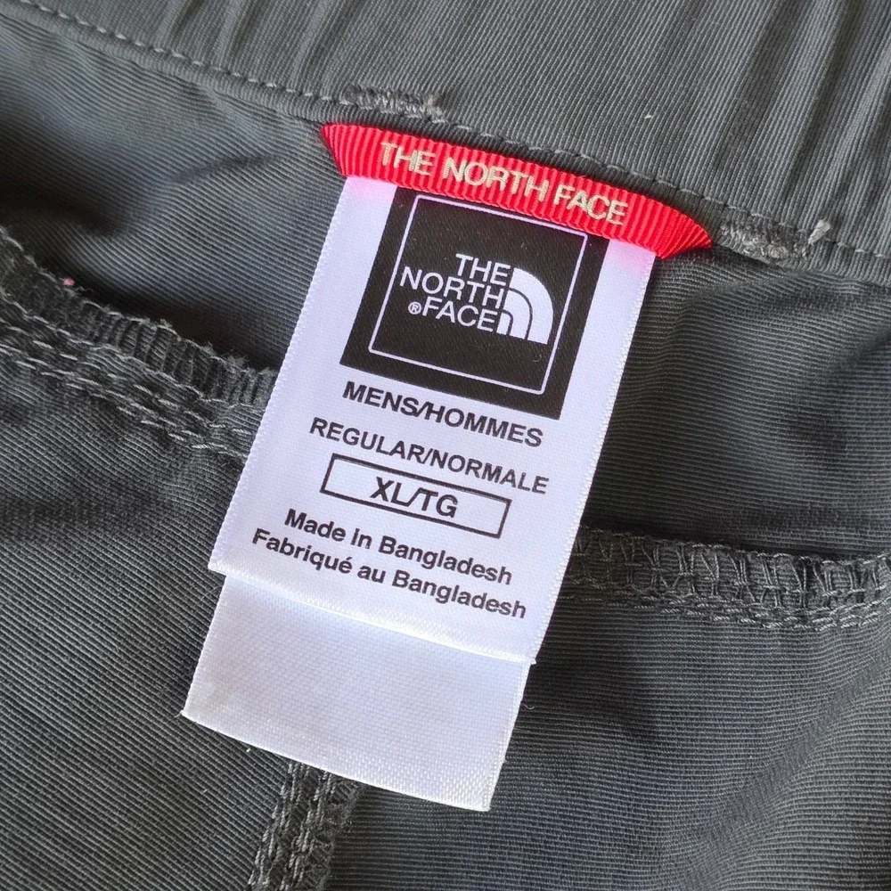 The North Face T150 T550‎ Belted Convertible Hiking Cargo Pants Men's XL Grey